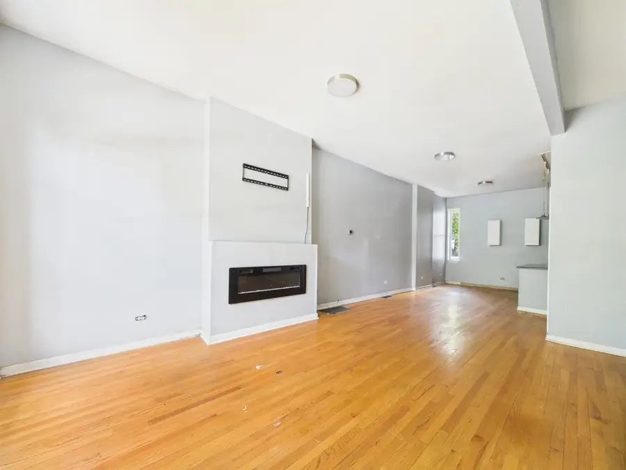 2933 W Wilcox Street, Chicago, IL 60612 - Image #3