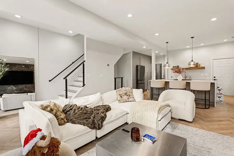 Address Withheld By Seller, Chicago, IL 60622 - #2