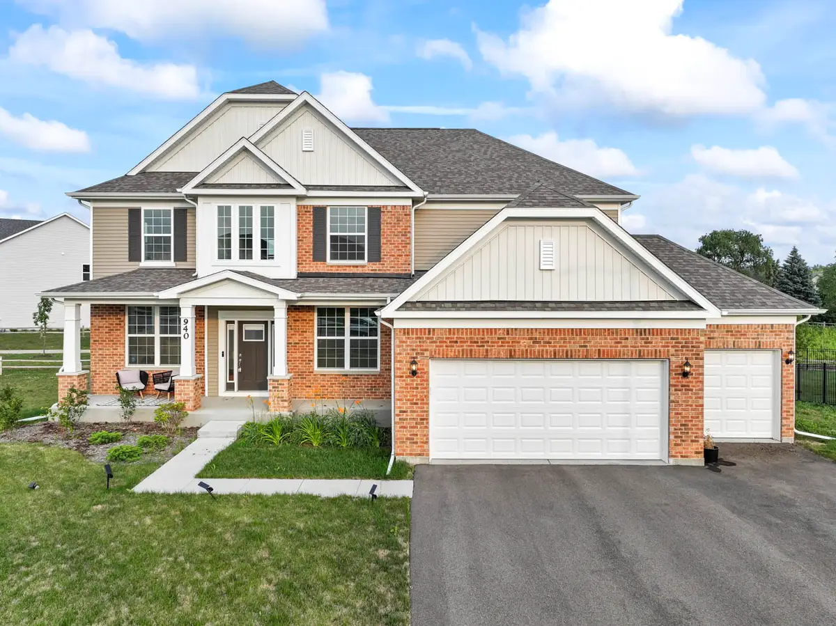 940 Treeline Drive, Algonquin, IL 60102 - Image #1