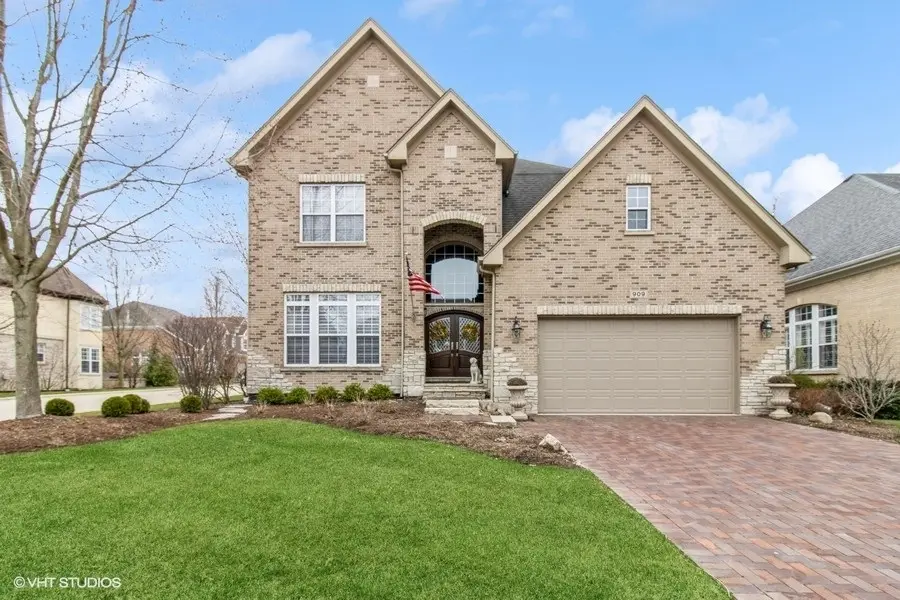909 Red Oak Drive, Western Springs, IL 60558 - Image #1
