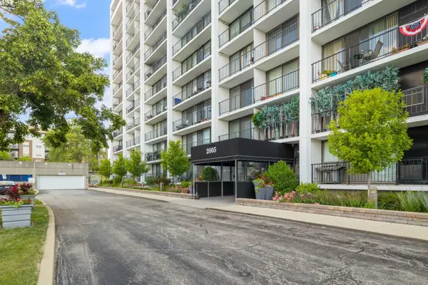 2005 S Finley Road #1204, Lombard, IL 60148