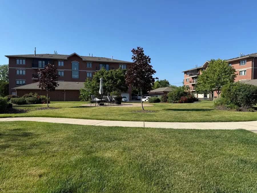 6820 W Winding Trail #204, Oak Forest, IL 60452 - #2