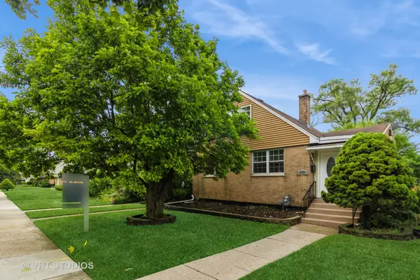 5037 Fargo Avenue, Skokie, IL 60077