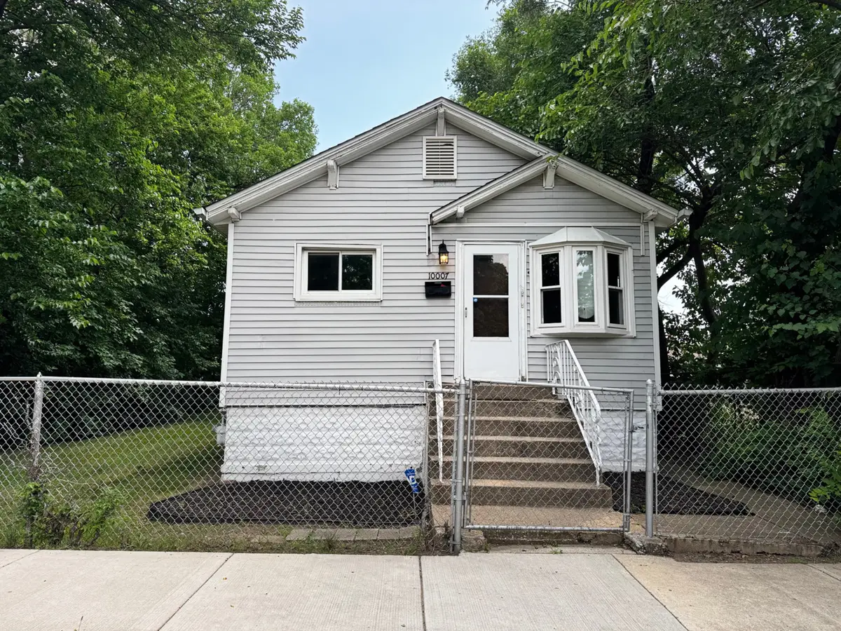 10007 S Hoxie Avenue, Chicago, IL 60617 - Image #1