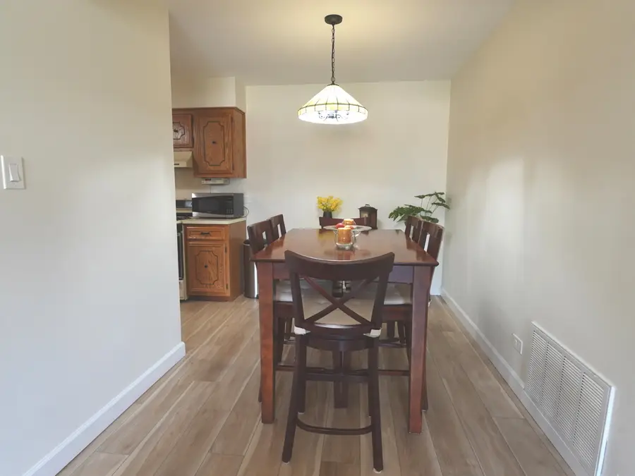 4917 W 109th Street #202, Oak Lawn, IL 60453 - Image #3