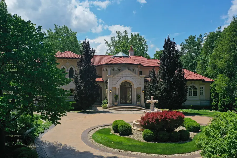 1031 Barrys Court, Lake Forest, IL 60045 - Image #2