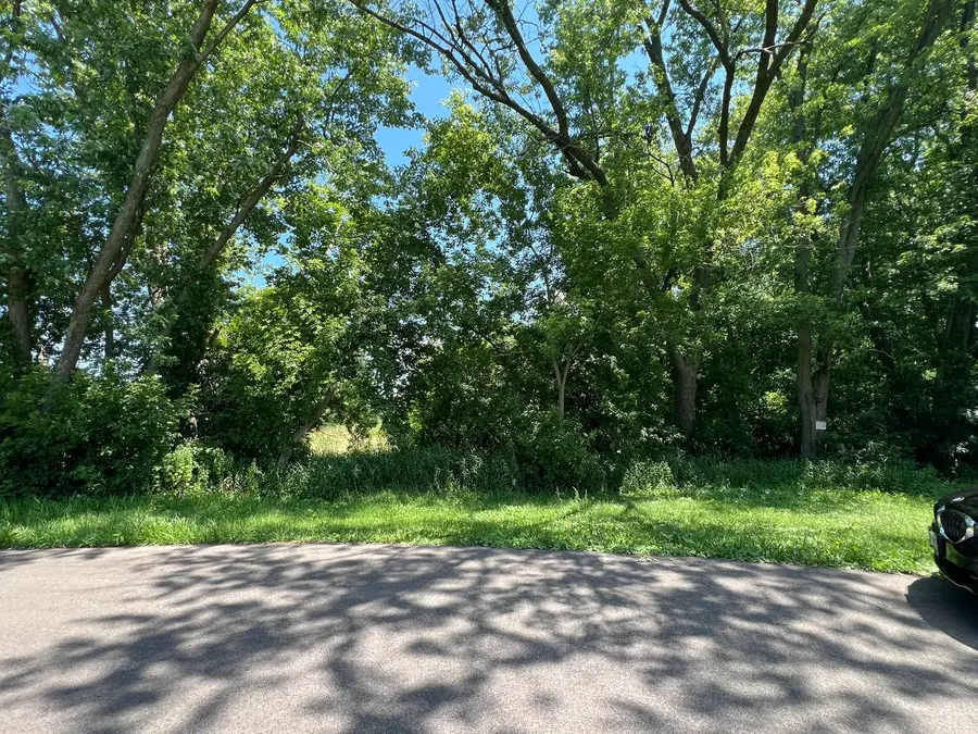 35105 N Ingleside Drive, Ingleside, IL 60041 - Image #2