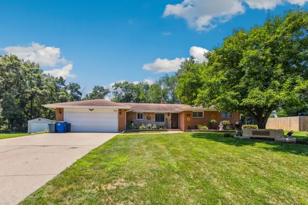 1934 Philip Drive, Dixon, IL 61021