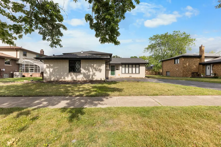 225 S Willow Street, Glenwood, IL 60425 - Image #3