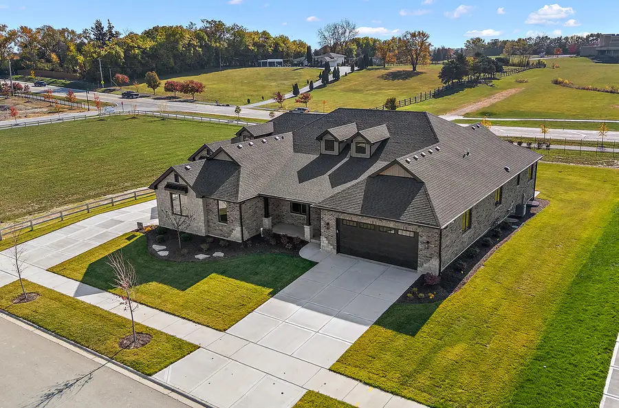 11049 Lizmore Lane #40B, Orland Park, IL 60467 - Image #3