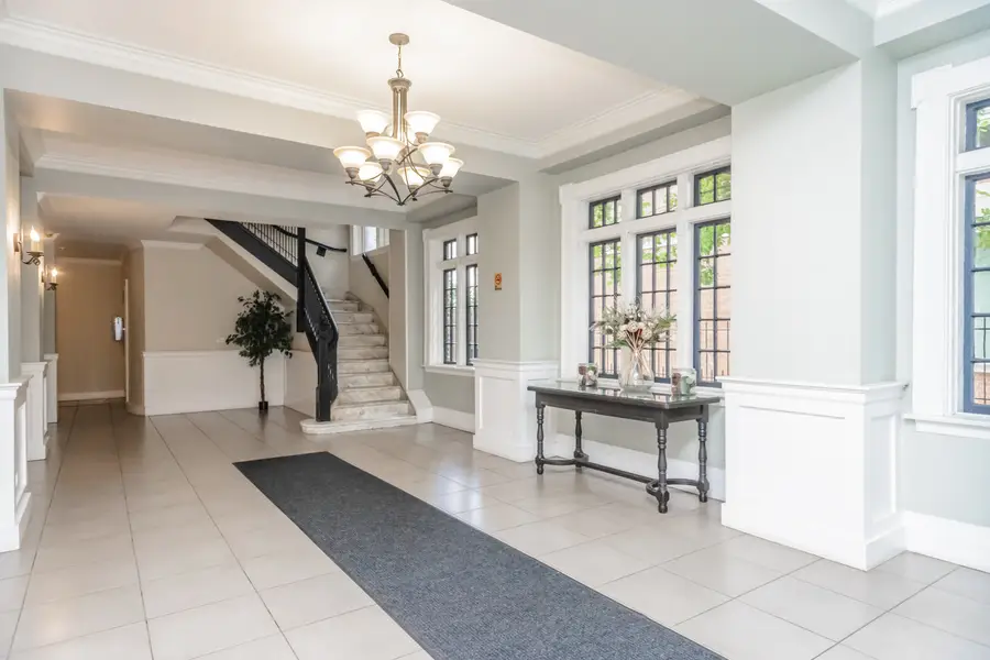 4144 N Sheridan Road #409, Chicago, IL 60613 - Image #3