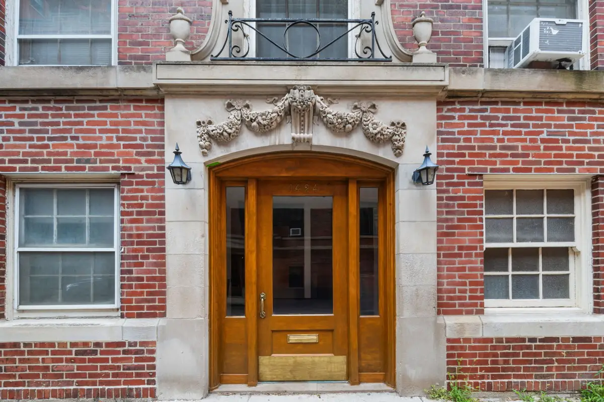 1424 E 58th Street #3, Chicago, IL 60637 - Image #1