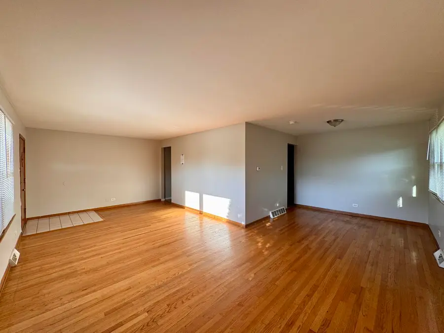 15542 S Park Avenue, South Holland, IL 60473 - Image #3