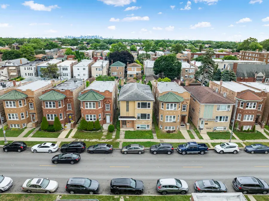 1833 Oak Park Avenue, Berwyn, IL 60402 - Image #3