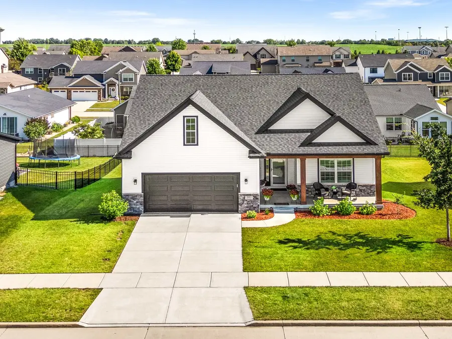 2621 Shale Road, Normal, IL 61761 - #3