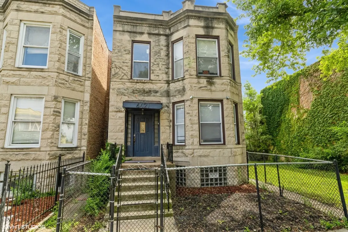 6621 S Marquette Drive, Chicago, IL 60637 - Image #1