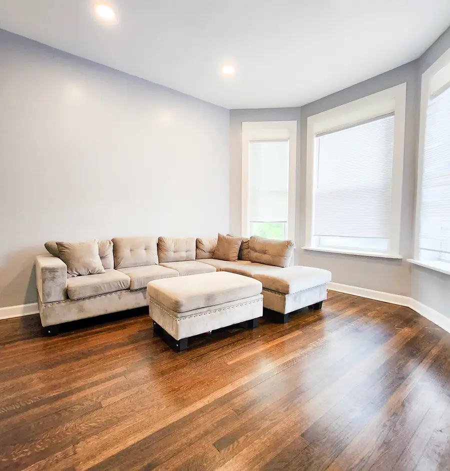 6621 S Marquette Drive, Chicago, IL 60637 - Image #3