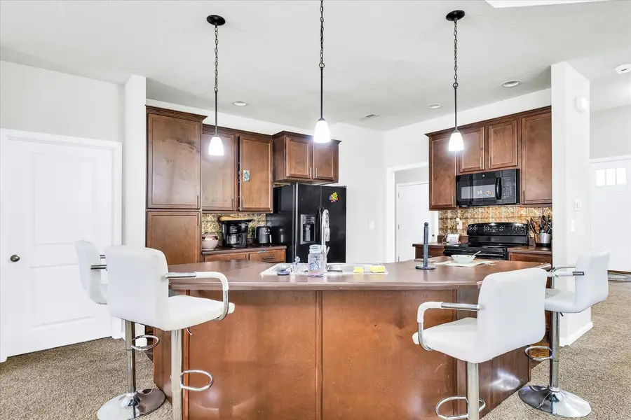 412 Doisy Lane, Champaign, IL 61822 - Image #2