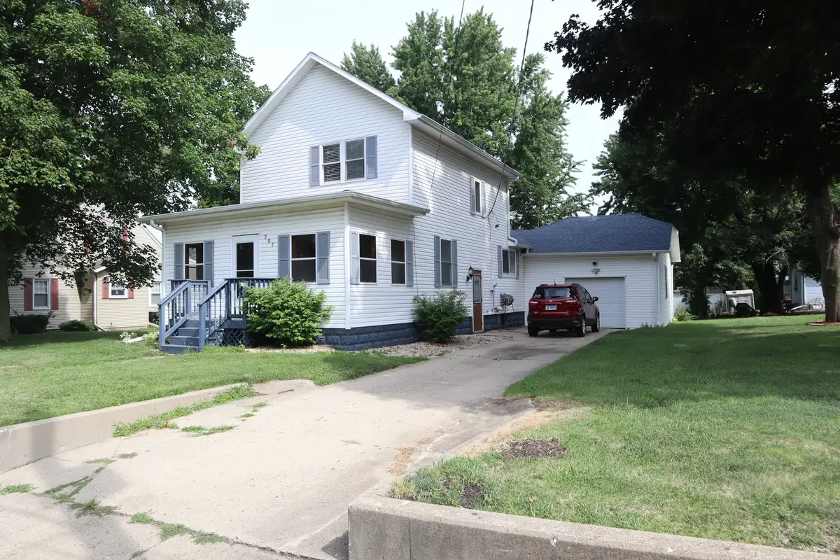 207 E North Street, Walnut, IL 61376 - Image #1