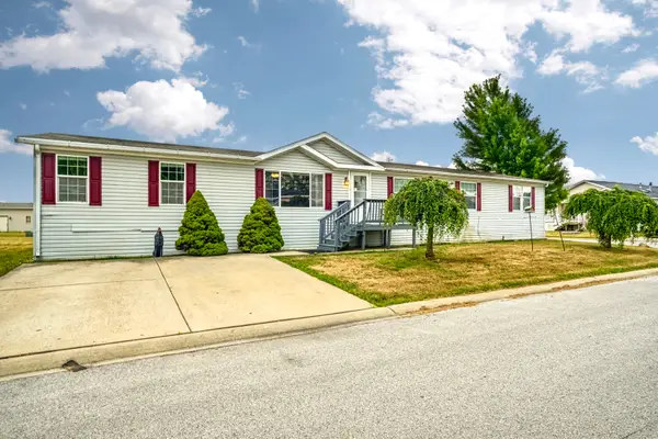 194 Sparrow Drive, Sauk Village, IL 60411