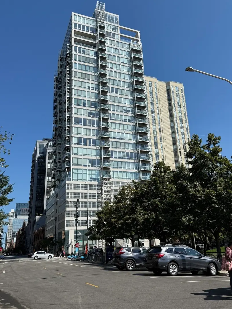 653 N Kingsbury Street #1208, Chicago, IL 60654 - Image #1