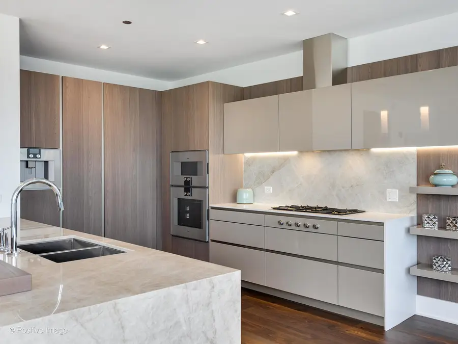 363 E Wacker Drive #2304, Chicago, IL 60601 - Image #3