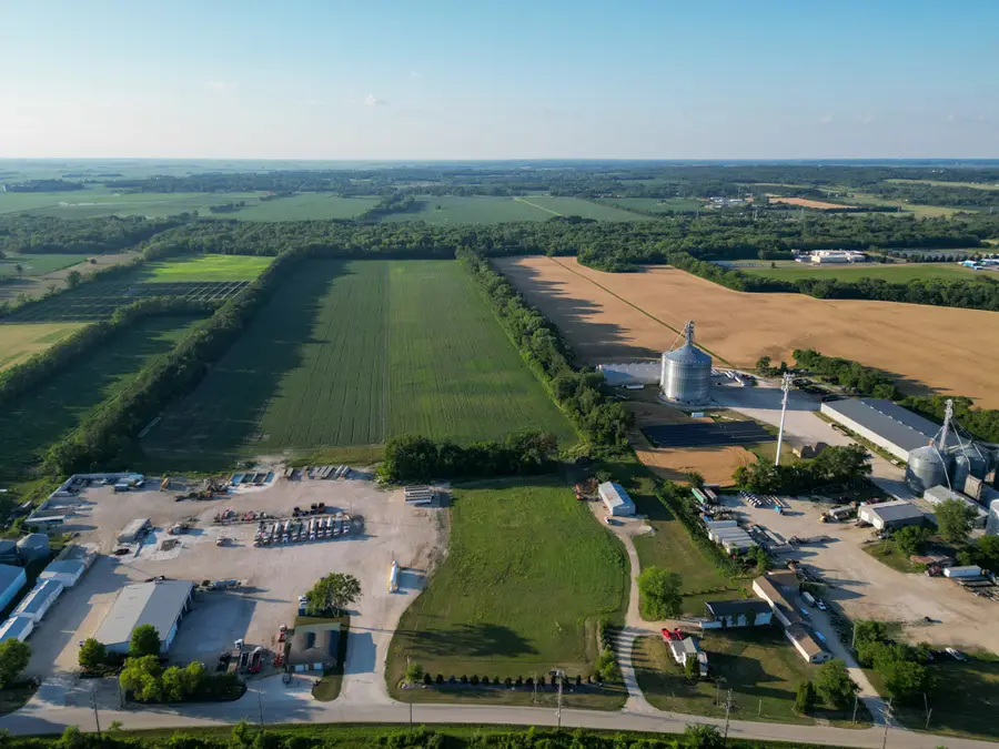 21820 W Railroad Street, Marengo, IL 60152 - Image #3