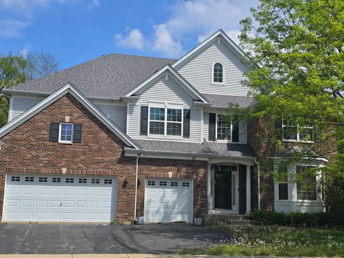 2221 Edgartown Lane, Hoffman Estates, IL 60192 - Image #1