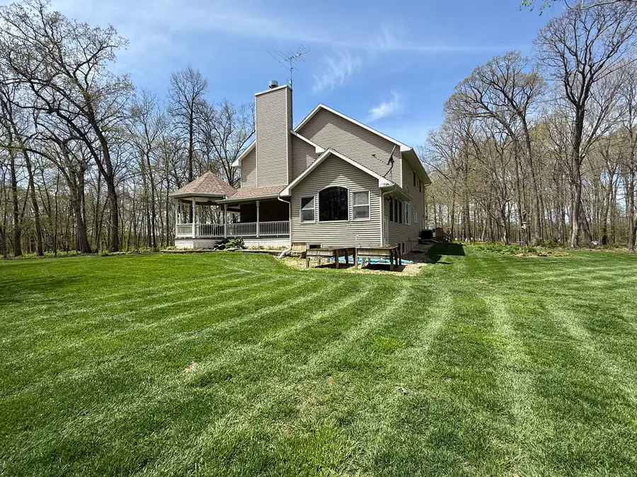 11307 Timber Lane Road, Lena, IL 61048 - Image #2