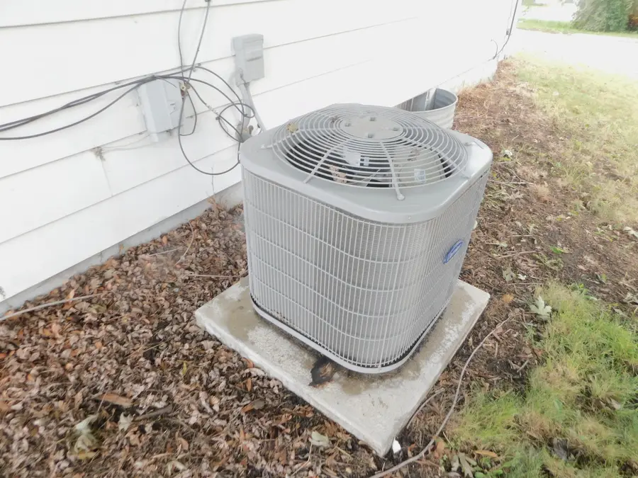 725 Illinois Street, Peru, IL 61354 - Image #2