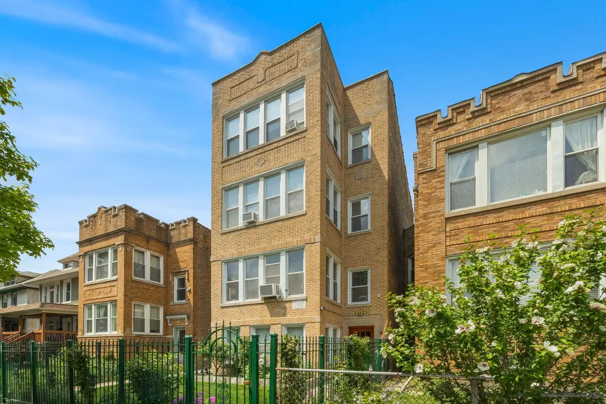 4734 N Drake Avenue, Chicago, IL 60625 - Image #1
