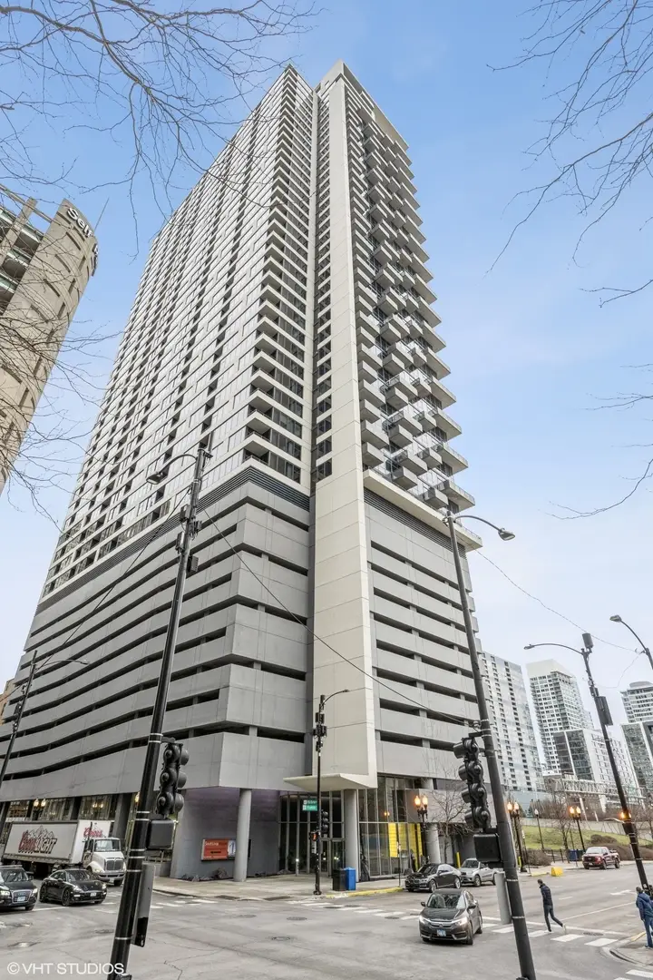 235 W Van Buren Street #1705, Chicago, IL 60607 - Image #1