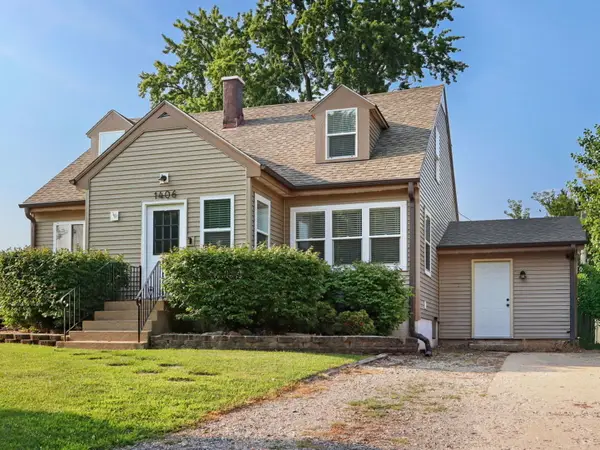 1406 Channel Beach Avenue, Johnsburg, IL 60051