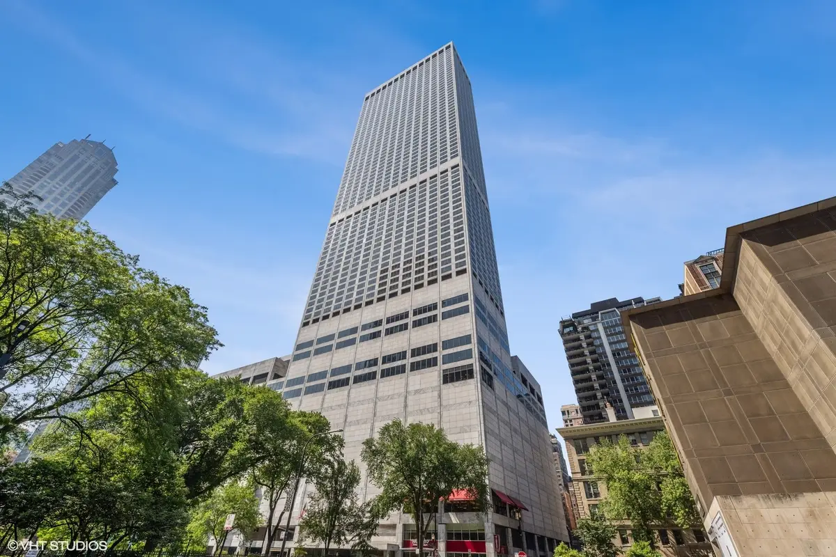 180 E Pearson Street #5401, Chicago, IL 60611 - Image #1