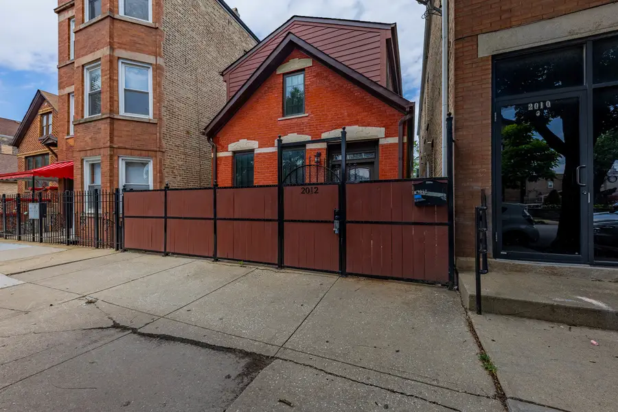 2012 W Coulter Street, Chicago, IL 60608 - #2