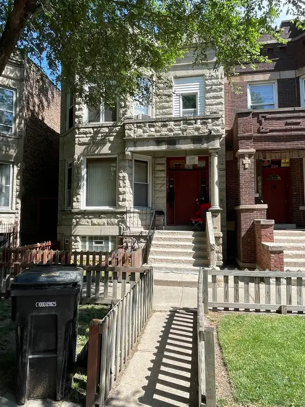 2724 W Flournoy Street, Chicago, IL 60624