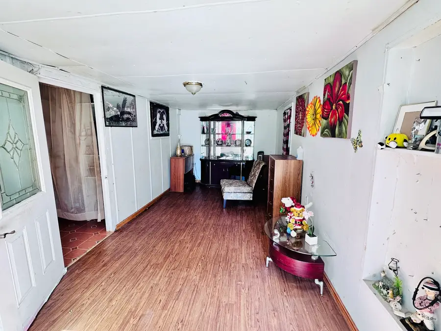 57 Robin Road, Carpentersville, IL 60110 - Image #2