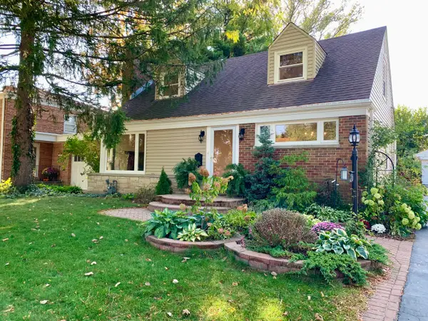 630 Hermitage Drive, Deerfield, IL 60015