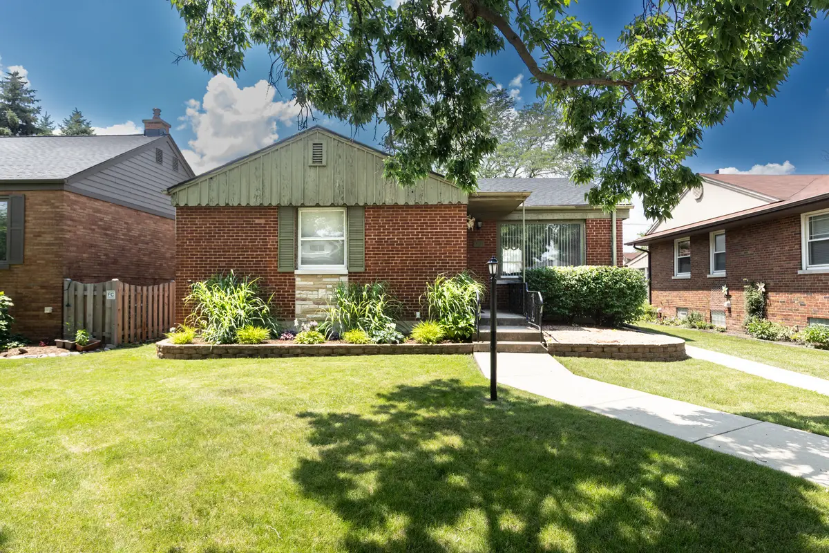1406 Portsmouth Avenue, Westchester, IL 60154 - Image #1
