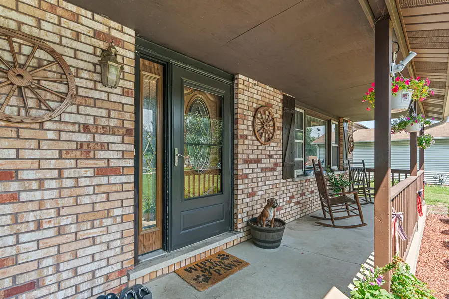 3807 Mccabe Avenue, Crystal Lake, IL 60014 - Image #2