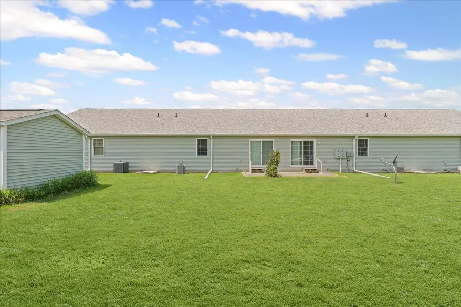 1255 George Rock Drive #1255, Farmer City, IL 61842 - Image #3