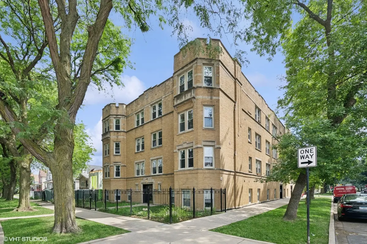 4103 N Lawndale Avenue #202, Chicago, IL 60618 - Image #1