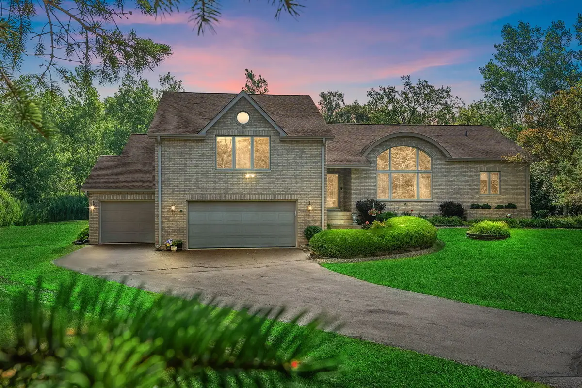 21211 Lisa Lane, Steger, IL 60475 - #1