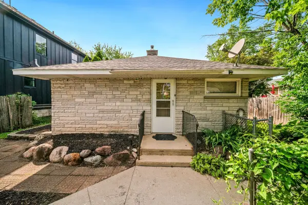 1515 N River Road, McHenry, IL 60051