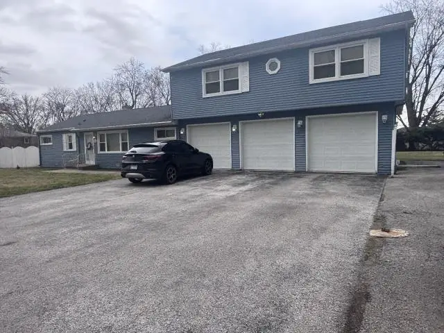 19119 S Saint Lawrence Avenue, Glenwood, IL 60425 - Image #2