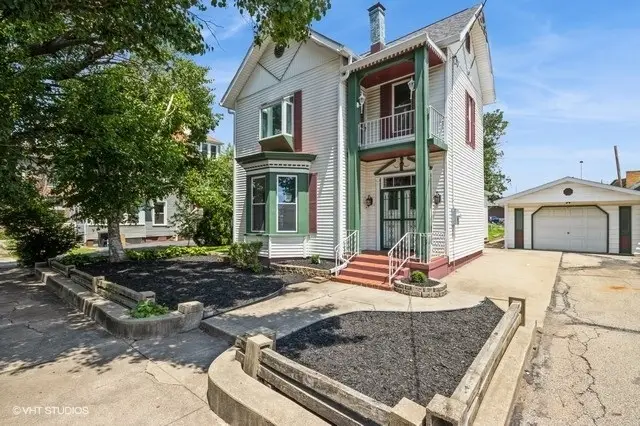 304 Buena Vista Avenue, Pekin, IL 61554 - Image #1