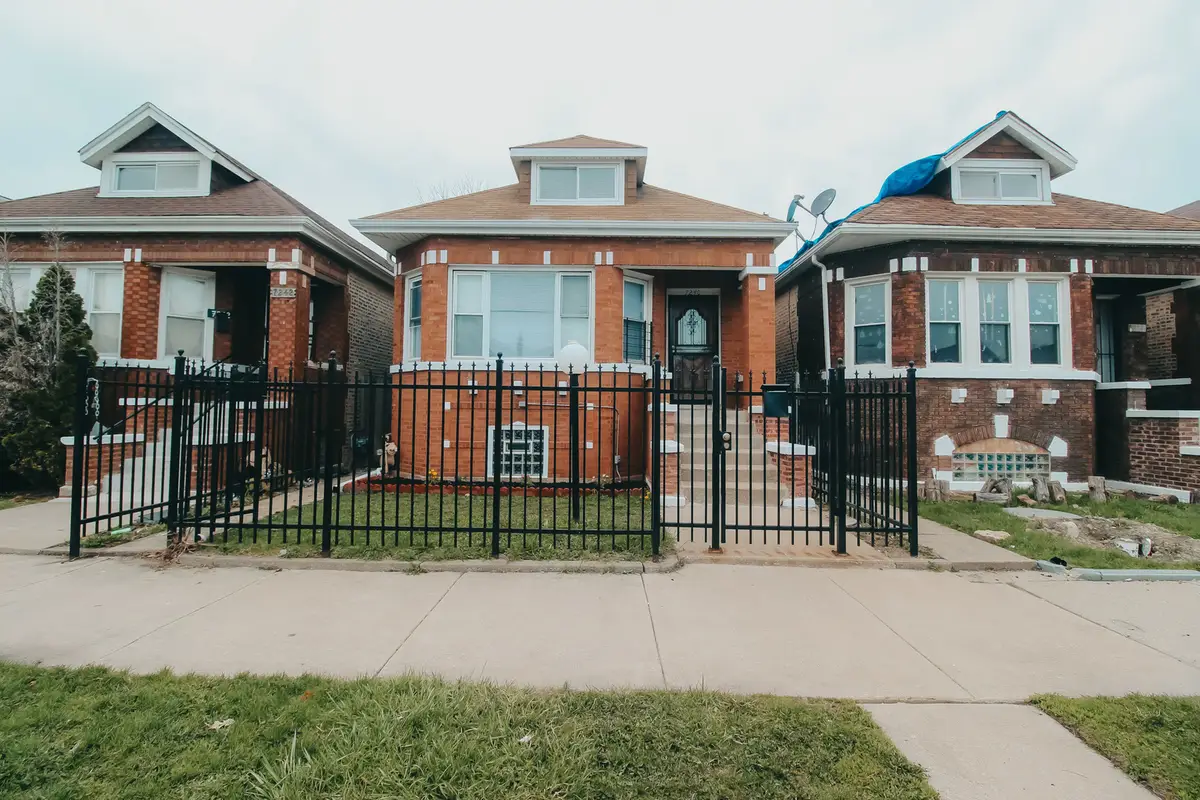 7240 S Oakley Avenue, Chicago, IL 60636 - Image #1