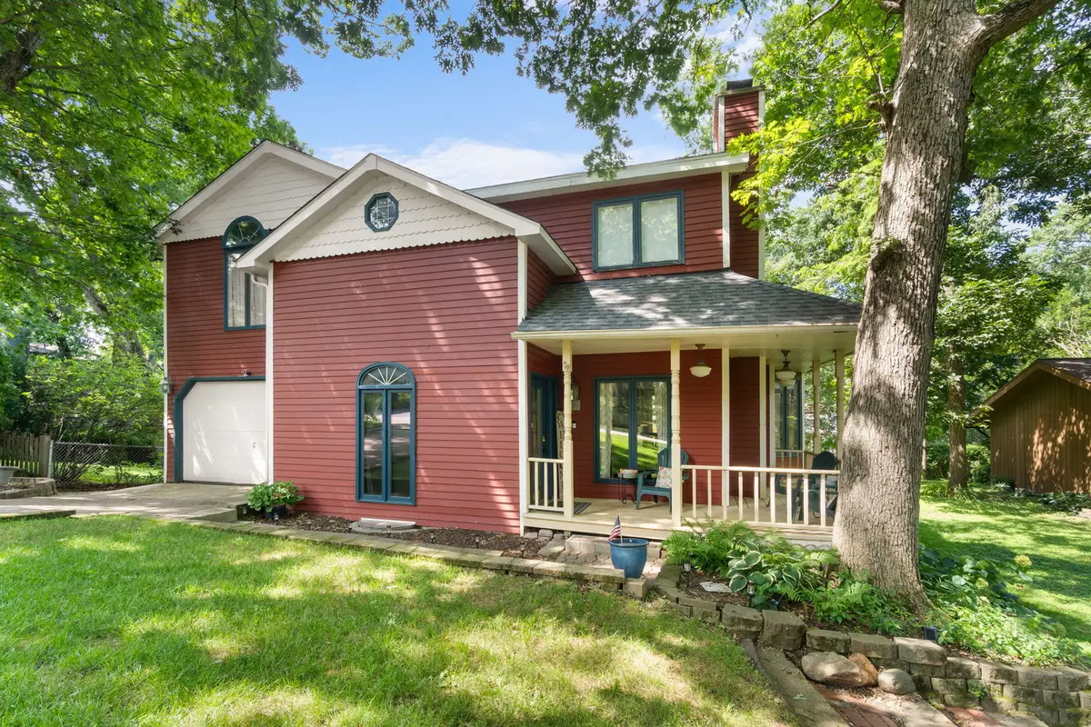 216 Hickory Road, Oakwood Hills, IL 60013 - #1