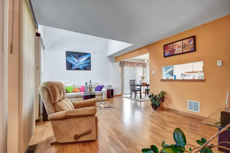 7420 Maple Drive, Justice, IL 60458 - Image #3