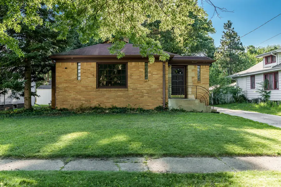 224 N Rockford Avenue, Rockford, IL 61107 - Image #2